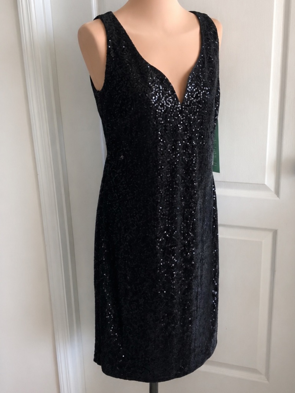 BLU SAGE SEXY LITTLE BLACK DRESS VELVET & SEQUINS SWEETHEART NECKLINE 12